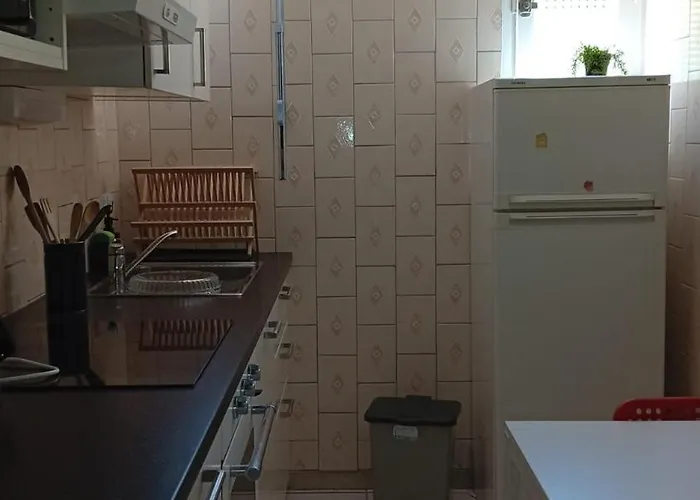 Confort Les Bains A Cote Des Thermes Apartment